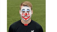 Konyol seperti badut. Itulah penilaian netizen ini terhadap penampilan Mignolet ketika kebobolan gol Xhaka. (Foto: Screenshot Medsos)