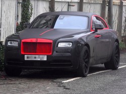 Romelu Lukaku Cat Rolls-Royce Miliknya dengan Warna Khas MU
