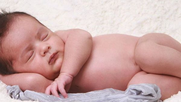 Foto-foto Menggemaskan Baby Z, Putra Hengky Kurniawan