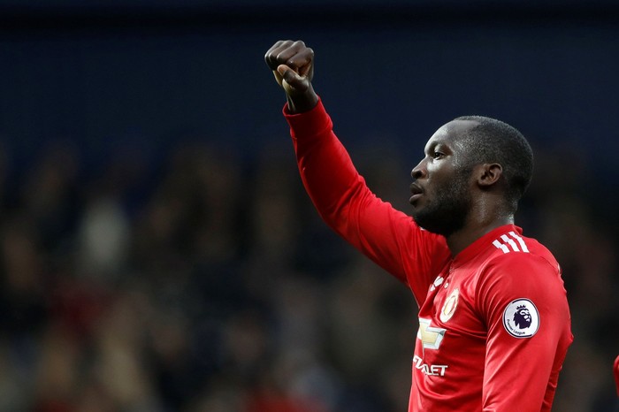 Soccer Football - Premier League - West Bromwich Albion vs Manchester United - The Hawthorns, West Bromwich, Britain - December 17, 2017   Manchester United's Romelu Lukaku celebrates scoring their first goal    Action Images via Reuters/Carl Recine    EDITORIAL USE ONLY. No use with unauthorized audio, video, data, fixture lists, club/league logos or 