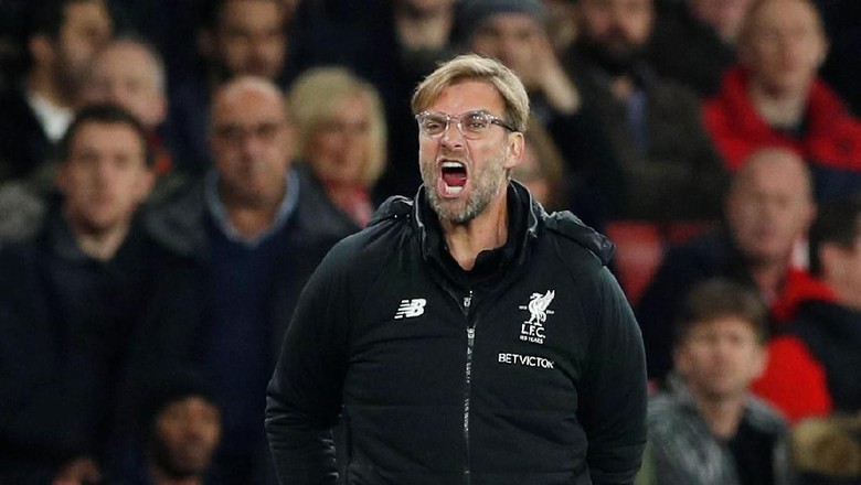 Hasil gambar untuk klopp lempar botol