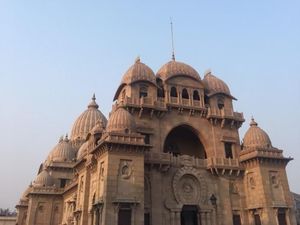 Kuil Menawan dan Sunset nan Syahdu di India Kuil Menawan dan Sunset nan Syahdu di India