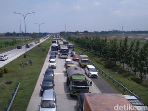 Arus Kendaraan di Tol Palimanan Meningkat 40 persen