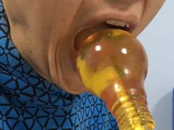 Permen Bohlam di China Ini Dikhawatirkan Bisa Merusak Rahang