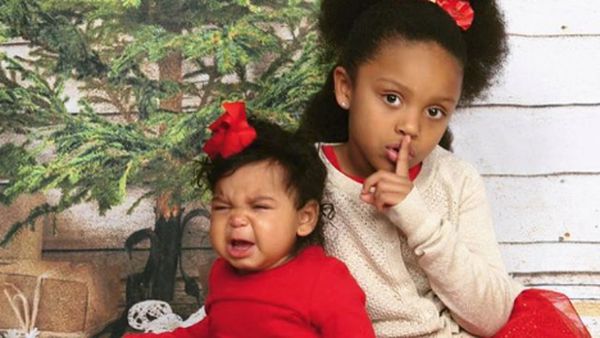 Kocak Banget! Kejadian Konyol yang Dialami si Kecil Saat Natal