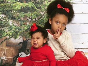 Kocak Banget! Kejadian Konyol yang Dialami si Kecil Saat Natal