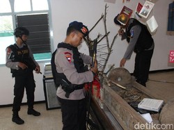 Jelang Misa Natal, Polisi Sterilkan Gereja di Boyolali