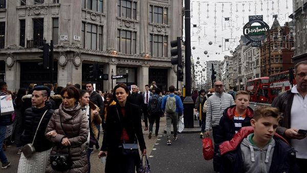 Foto: Ramainya Oxford Street London Jelang Natal
