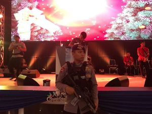 Polisi Sterilisasi Gereja di Bekasi, Penjinak Bom Dikerahkan Polisi Sterilisasi Gereja di Bekasi, Penjinak Bom Dikerahkan