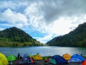 10 Danau Terindah di Indonesia yang Ngangenin 10 Danau Terindah di Indonesia yang Ngangenin