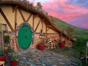 Yuk, Rasakan Sensasi Tinggal di Rumah Hobbit Yuk, Rasakan Sensasi Tinggal di Rumah Hobbit