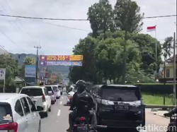 Jokowi Terjebak Macet Saat Hendak Liburan ke Taman Safari
