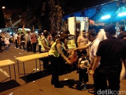 Ribuan Jemaat Gereja Kotabaru Yogya Wajib Lewati Metal Detector