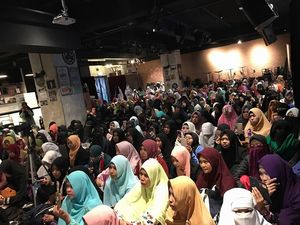 Ditolak Masuk Hong Kong, Ustaz Somad Ceramah Via Skype dari RI