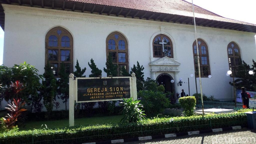 Potret Gereja Sion, Gereja Tertua di Indonesia Potret Gereja Sion, Gereja Tertua di Indonesia