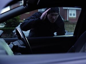 Tips Sederhana Biar Mobil Aman dari Maling