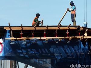 Libur Natal, Proyek Tol Becakayu Jalan Terus