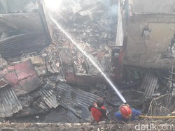 Gara-gara Setrika, 40 Rumah di Bogor Hangus Terbakar