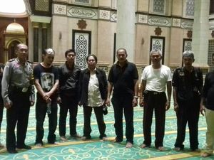 Penyiram Kotoran di Masjid Kubah Emas Protes ke Tuhan karena Jomblo Penyiram Kotoran di Masjid Kubah Emas Protes ke Tuhan karena Jomblo