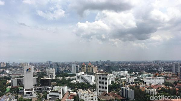 Potret Jakarta dari Puncak Monas saat Libur Natal, Bisa Intip Istana