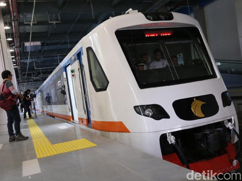 Kereta Bandara Soetta Tembus Bekasi Kereta Bandara Soetta Tembus Bekasi