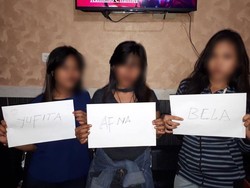 Ladies Geng Jepang Jual Senjata Tajam di Media Sosial