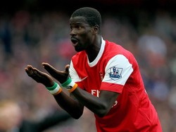 Kisah Sedih Eks Bek Arsenal: Dicerai, Dikejar Polisi, dan Bangkrut