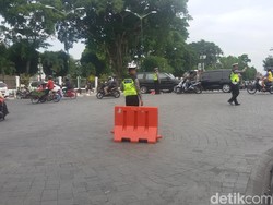 Lalin Padat, Mobil dari Titik Nol Yogya Dilarang Masuki Alun-alun
