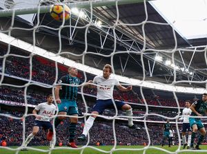 Kane Hat-trick, Spurs Benamkan Southampton 5-2