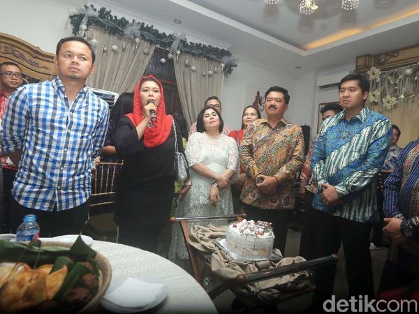 Kebersamaan Kapolri dan Panglima TNI Hadiri Perayaan Natal