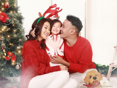 Gaya Selebriti Rayakan Liburan Natal