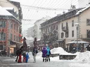 Oh Begini Rasanya... Hujan Salju di Pegunungan Alpen