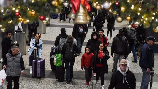 Foto: Begini Bule-Bule di New York Kalau Mudik Natal