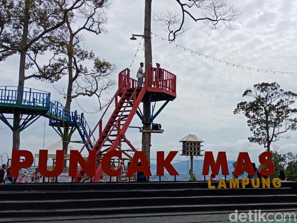 Foto: Puncak Mas, Tempat Instagrammable Baru di Lampung