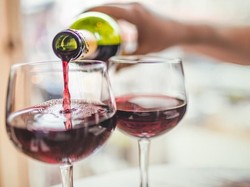 Pola Diet Wine dan Telur Bisa Bahayakan Kesehatan, Ini Penjelasannya