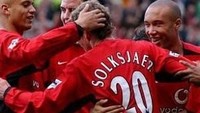 Solskjaer jadi Solksjaer. Satu lagi kesalahan tulis nama pemain dari klub Manchester United yang menimpa Ole Gunnar Solskjaer di tahun 2002. (Foto: Internet)