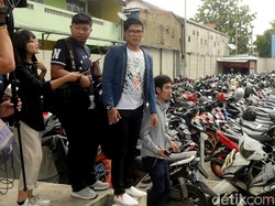 Dekat dengan Pramugari Cantik, Andika Kangen Band: Itu Teman Iseng!