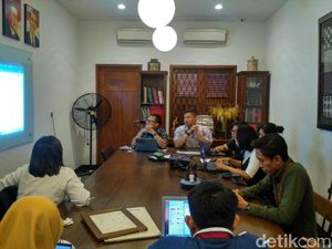 AJI Catat Ada 60 Kasus kekerasan ke Wartawan Selama 2017 AJI Catat Ada 60 Kasus kekerasan ke Wartawan Selama 2017
