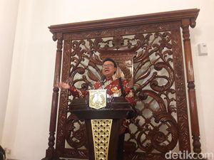 Saat Prasetyo Nyeletuk Dana Parpol ke Mendagri di Samping Anies Saat Prasetyo Nyeletuk Dana Parpol ke Mendagri di Samping Anies