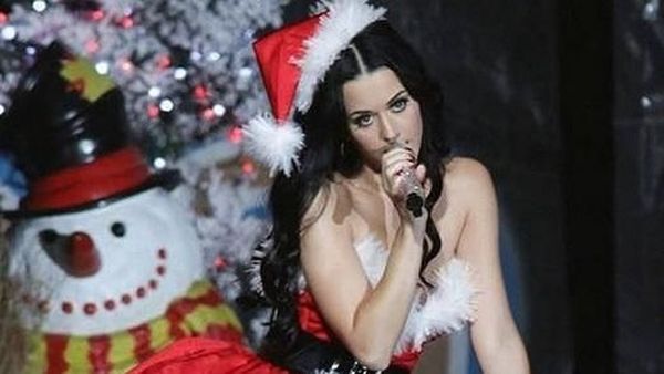 Cara Para Selebriti Dunia Rayakan Natal