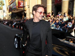 Robert Downey Jr Beri Lampu Hijau Sherlock Holmes 3?