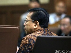 Pengacara: Novanto Mesti Check Up Jantung dan Gula