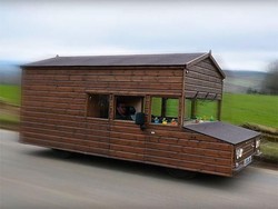 Keren! Ini Rumah Berjalan Paling Cepat di Dunia