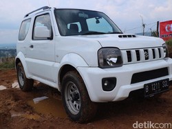 Main Tanah Bareng Si Mungil Suzuki Jimny