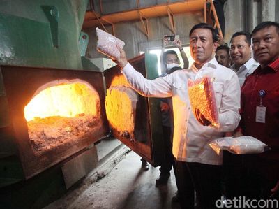Buwas Ditemani Wiranto Musnahkan Barbuk Narkoba