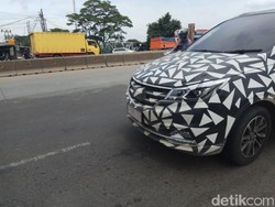 Wuling Cortez Cicipi Aspal Daan Mogot