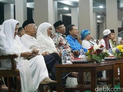 Khofifah, Mahfud, dan Rizal Ramli Hadiri Haul Gus Dur di Tebuireng