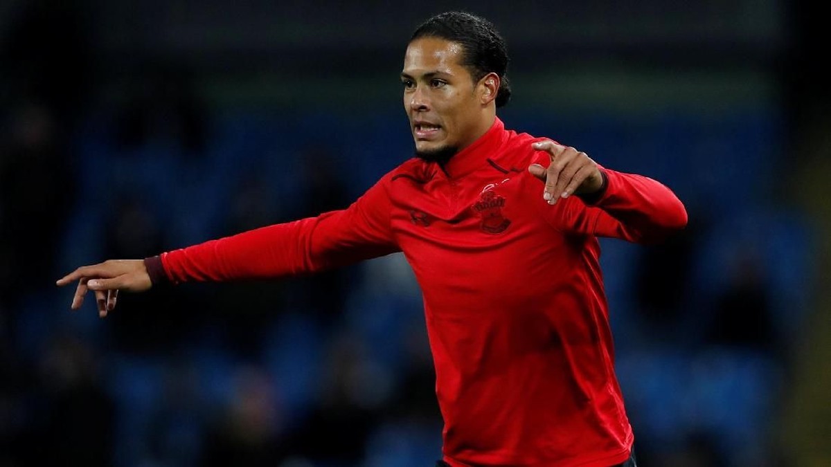 Virgil van Dijk akan pindah ke Liverpool pada bulan Januari (Lee Smith/Action Images via Reuters)