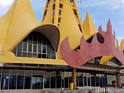 Jalan-jalan ke Lampung, Jangan Kaget Ada Siger di Mana-mana