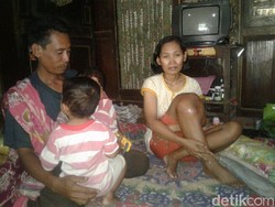 Penderita Tumor Lutut di Ponorogo Ini Butuh Pertolongan